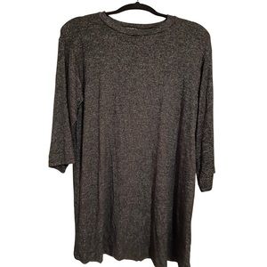 Soft & stretchy Audrey 3+1 long dress shirt 3/4 sleeve size small in grey. NWT